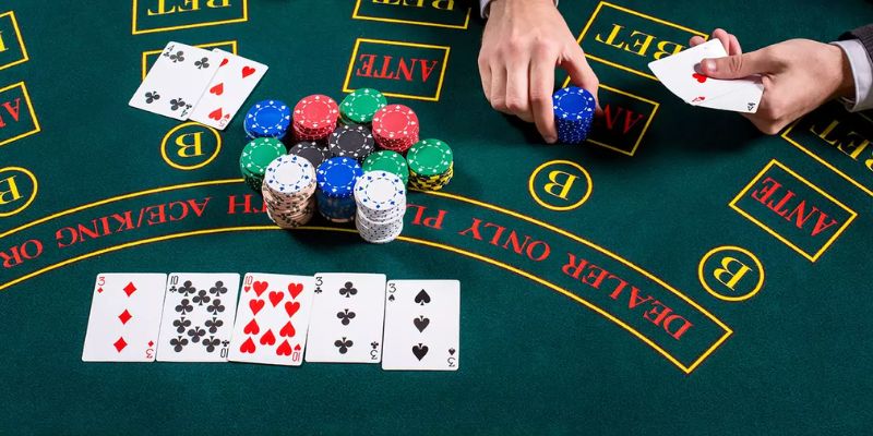 Chiến thuật chơi cơ bản và dễ áp dụng khi tham gia game poker